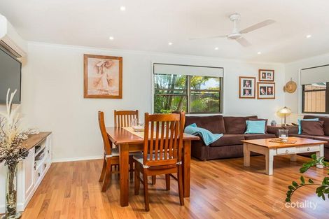 Property photo of 2 Kimbolton Place Carindale QLD 4152
