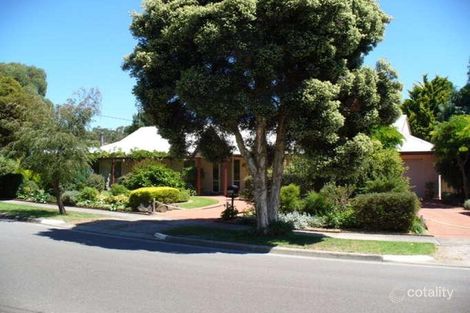 2 Nicholson Cres, Mount Evelyn, VIC 3796