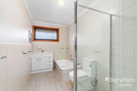 Property photo of 2/835 Plenty Road Reservoir VIC 3073