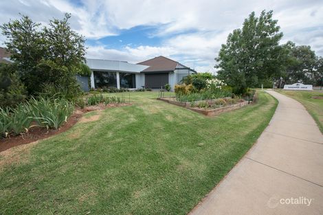 Property photo of 1 Sandpiper Drive Murray Downs NSW 2734