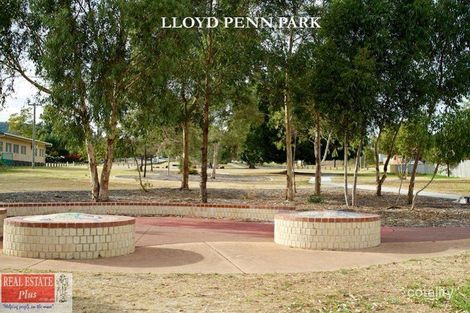 Property photo of 17 Jinda Road Koongamia WA 6056
