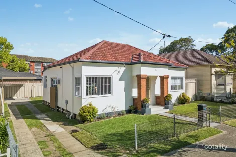 Property photo of 121 The Boulevarde Wiley Park NSW 2195