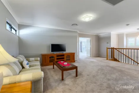 Property photo of 35 Apulia Place Bridgeman Downs QLD 4035