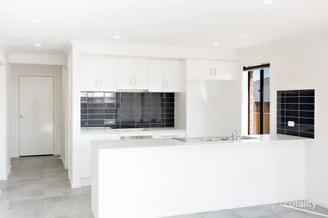 Property photo of 30 Pontiac Drive Smythes Creek VIC 3351