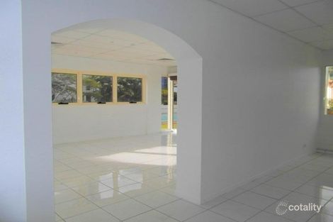 Property photo of 1/2 Riverview Parade Surfers Paradise QLD 4217