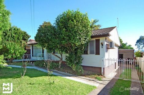 5 Gordon Ave, Oak Flats, NSW 2529
