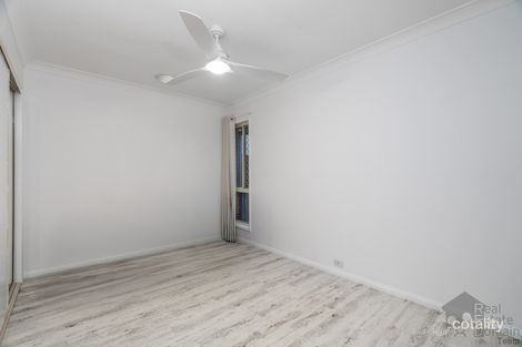 Property photo of 4 Ponderosa Place Forest Lake QLD 4078