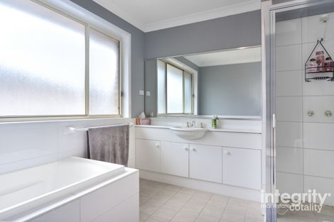 79 Bowerbird St, South Nowra, NSW 2541