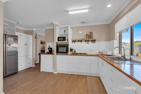 Property photo of 1 Redfin Close Warnbro WA 6169