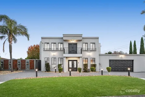 Property photo of 23 Sovereign Way Hillside VIC 3037