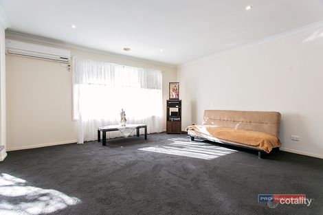 Property photo of 5 Orange Grove Werribee VIC 3030