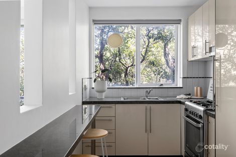Property photo of 8/18A Bloomfield Road Ascot Vale VIC 3032