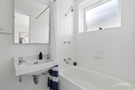 Property photo of 8/18A Bloomfield Road Ascot Vale VIC 3032