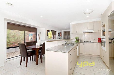 Property photo of 31 Mathisen Terrace Hillside VIC 3037
