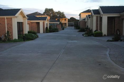 Property photo of 8/13 Golden Grove Springvale South VIC 3172