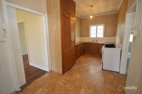 Property photo of 319 Torquay Terrace Torquay QLD 4655