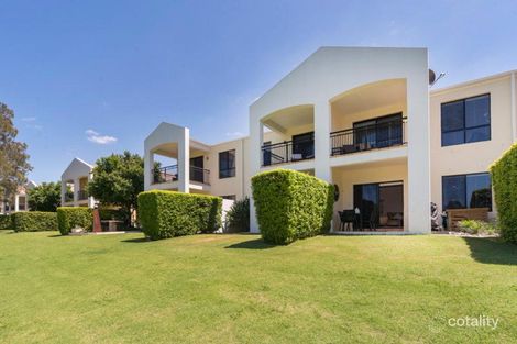 Property photo of 8885 Magnolia Drive East Hope Island QLD 4212