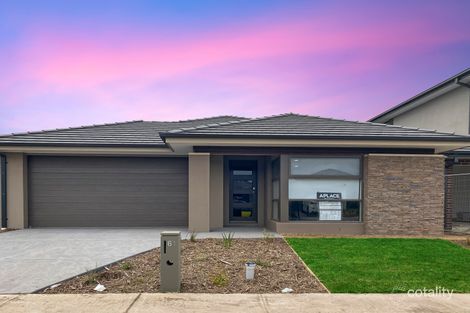 61 Parkrise Bvd, Clyde North, VIC 3978