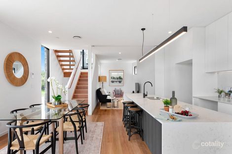 Property photo of 1/13 Pickwick Street Cannon Hill QLD 4170