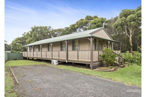 Property photo of 4 Hewitt Avenue St Georges Basin NSW 2540