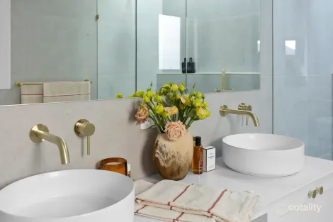 Property photo of 2 Putters Circuit Yarrawonga VIC 3730