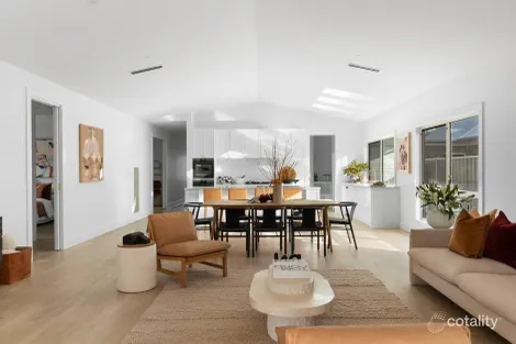 Property photo of 2 Putters Circuit Yarrawonga VIC 3730