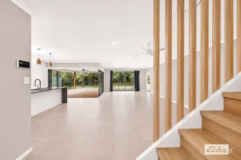 Property photo of 15 Glenhaven Close Redland Bay QLD 4165