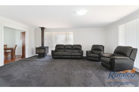 Property photo of 10 Warwick Road Hillvue NSW 2340