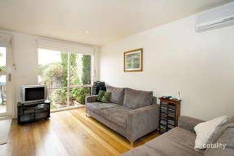 Property photo of 152 Danks Street Albert Park VIC 3206