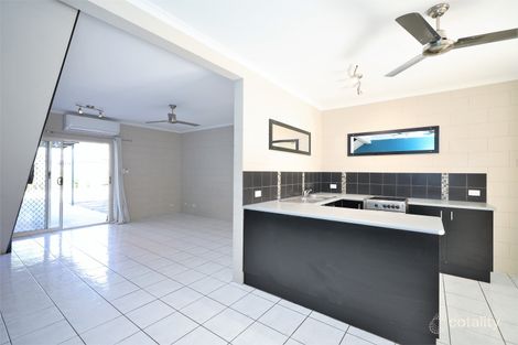 Property photo of 4/18 Robert Road Bentley Park QLD 4869