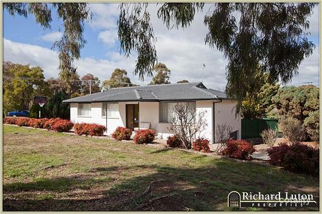 Property photo of 84 Degraves Crescent Wanniassa ACT 2903