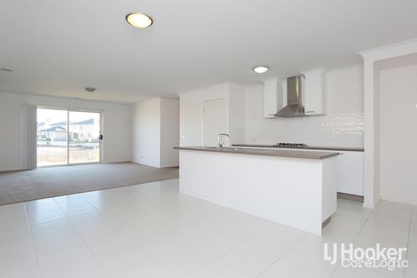 Property photo of 194 Sanctuary Lakes South Boulevard Point Cook VIC 3030