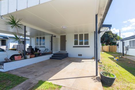 32 Earl St, Westcourt, QLD 4870