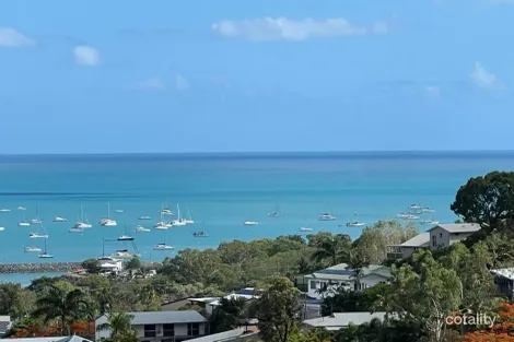Property photo of 26 Yachtsmans Parade Cannonvale QLD 4802