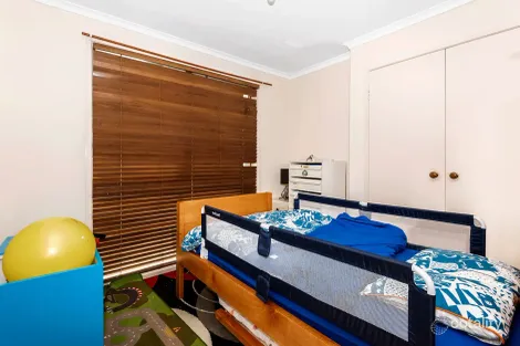 Property photo of 10 Mooloolah Court Hillcrest QLD 4118