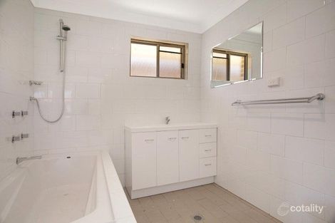 Property photo of 10 Wychewood Avenue Mallabula NSW 2319