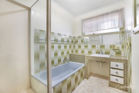 Property photo of 32 Pine Road Bayswater VIC 3153