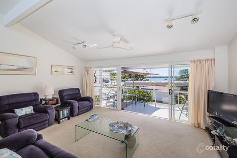 Property photo of 22B/10 Spinnaker Drive Sandstone Point QLD 4511