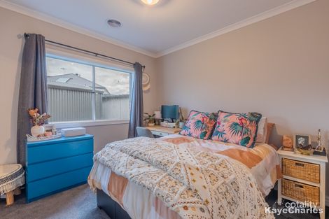 Property photo of 8 Pink Hill Boulevard Beaconsfield VIC 3807