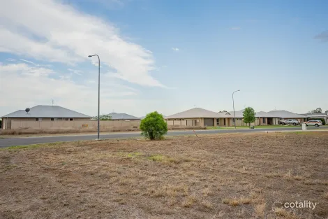 Property photo of 31 Everingham Avenue Roma QLD 4455