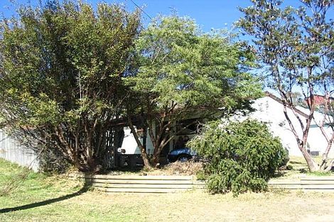 69 Lowanna Ave, Forresters Beach, NSW 2260