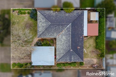 Property photo of 25 Fraser Street Mount Austin NSW 2650