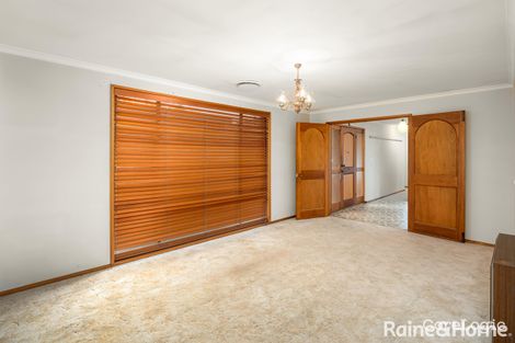 Property photo of 25 Fraser Street Mount Austin NSW 2650