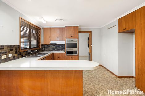 Property photo of 25 Fraser Street Mount Austin NSW 2650