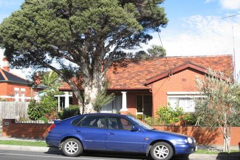 194 Kangaroo Rd, Hughesdale, VIC 3166