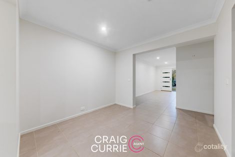 Property photo of 14 Debra Avenue Pakenham VIC 3810