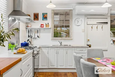 Property photo of 68 Rutherford Street Avoca VIC 3467