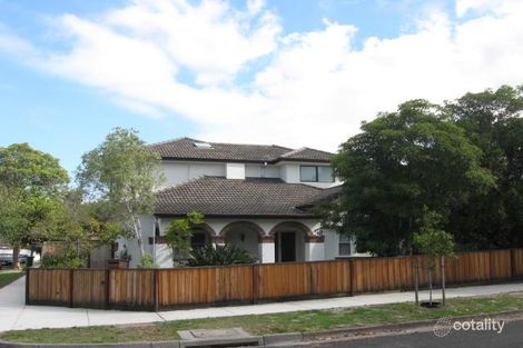 2 Louise St, Brighton East, VIC 3187