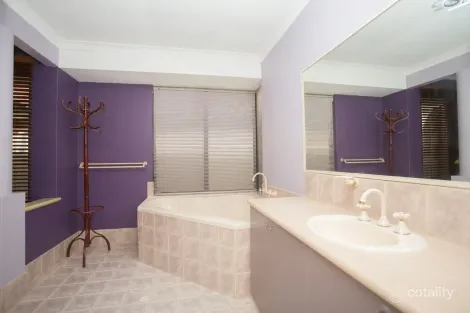 Property photo of 34 Kardan Circuit Karawara WA 6152