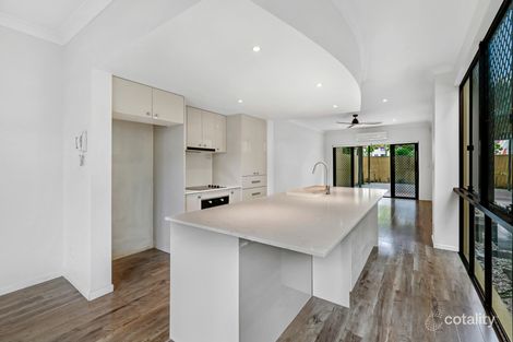 Property photo of 2/39 Peerless Avenue Mermaid Beach QLD 4218